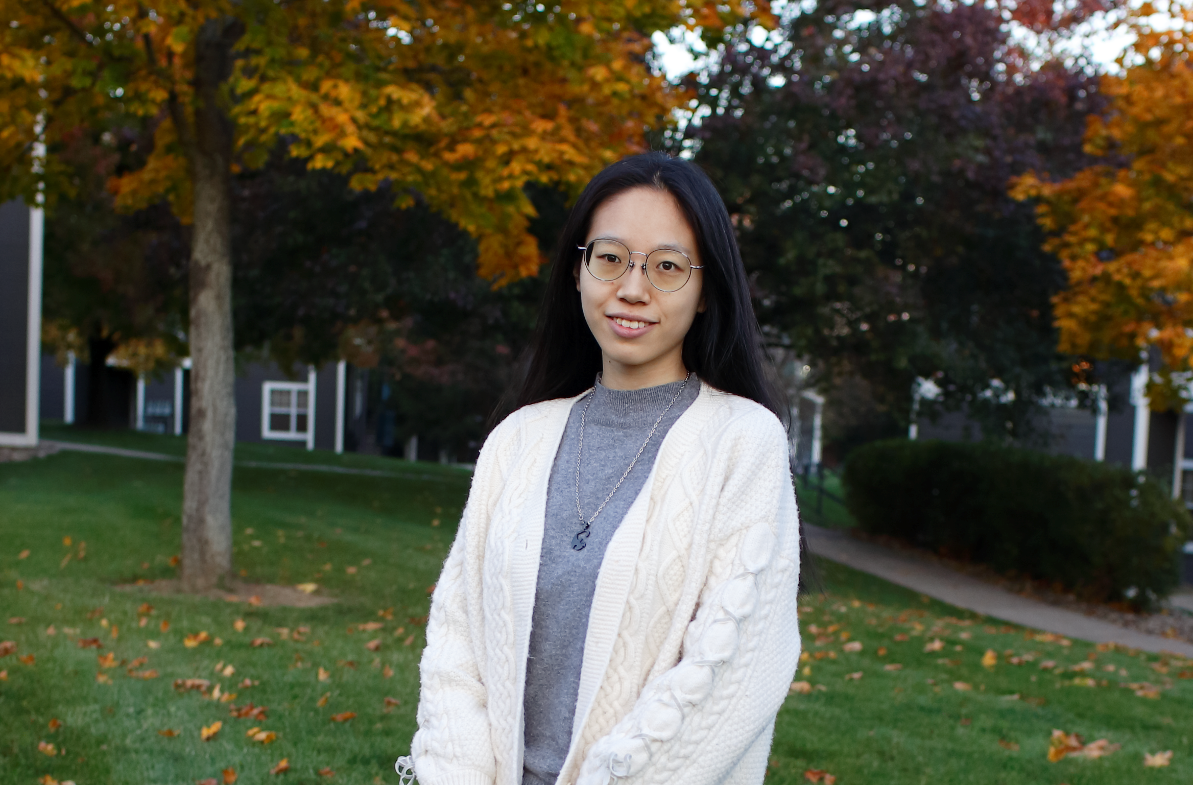 Lizhen Zhu